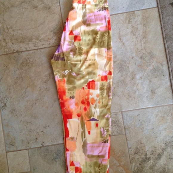 Wearable art capris - Picture 4 of 6